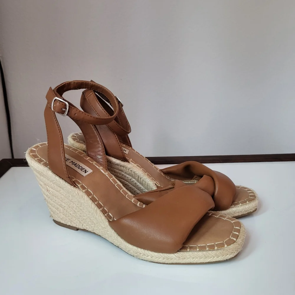 Steve Madden Gavin Espadrille Wedge Sandals.